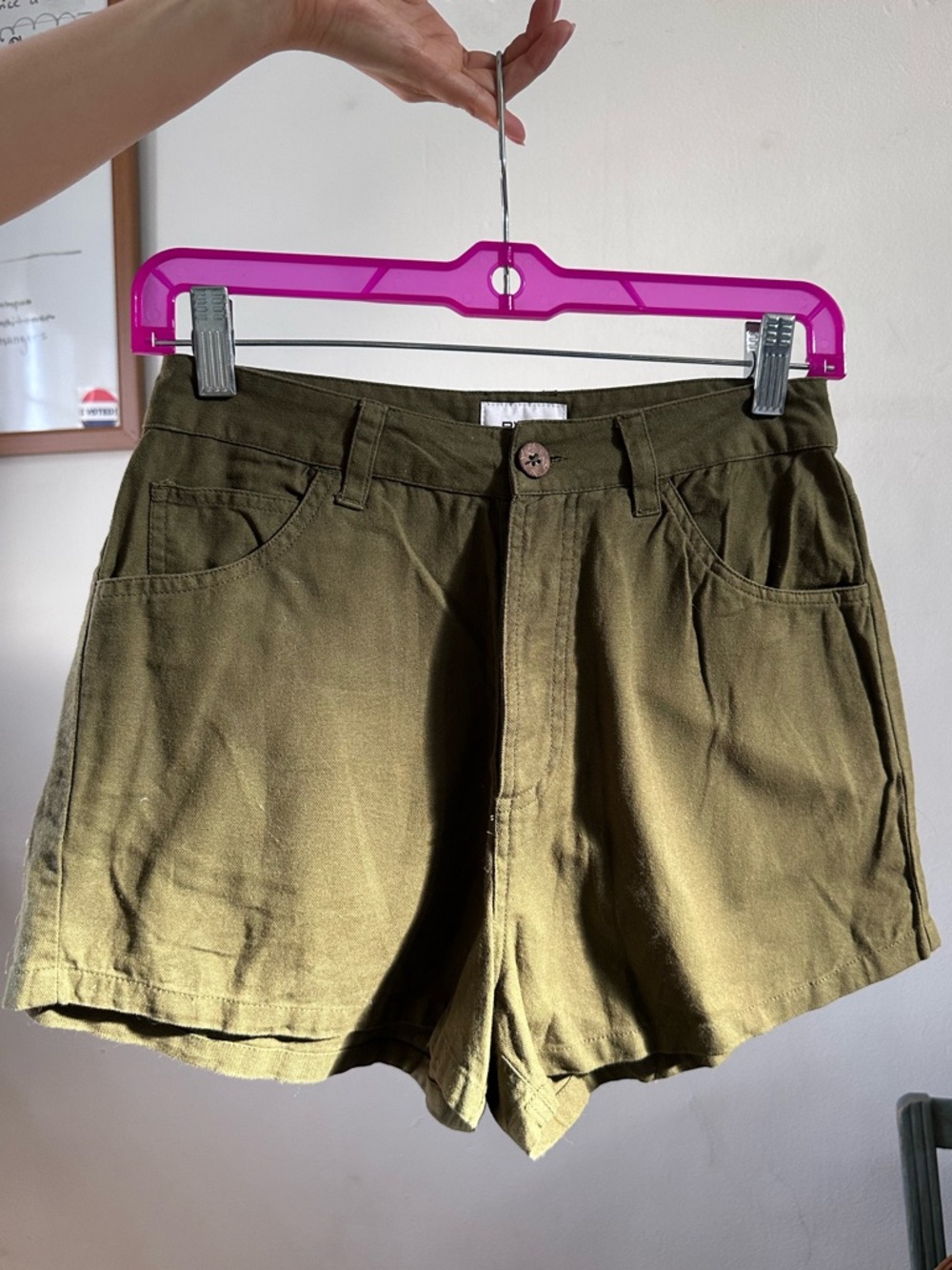 RVCA 100% cotton shorts 
Size 26